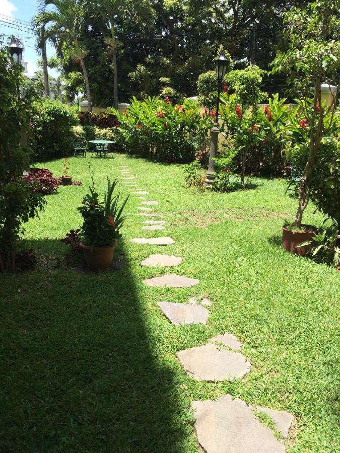 The Little Bed Room San Salvador Exterior foto